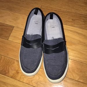 Canvas loafers